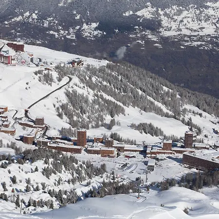 Appartement Renove 6 Pers. Avec Balcon, Au Pied Des Pistes - Fr-1-455-51 La Plagne